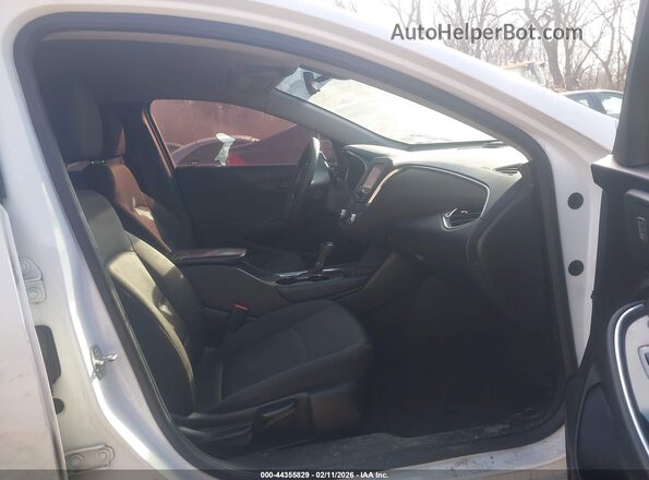 1G1ZD5ST4JF274423 2018 CHEVROLET MALIBU White 