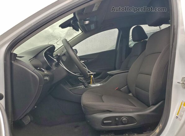 1G1ZD5ST9MF028178 2021 CHEVROLET MALIBU White Widok wnętrza z przodu