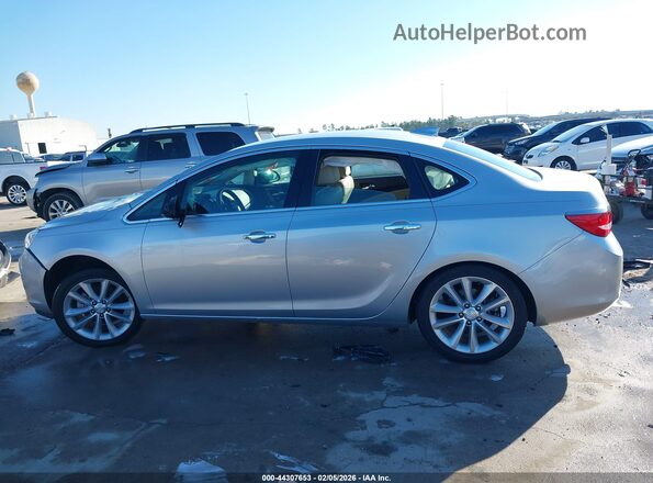 1G4PS5SK4H4100509 2017 BUICK VERANO Silver 360 interior view