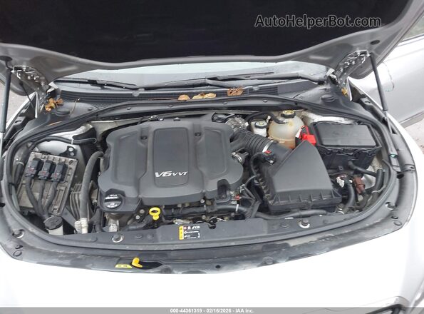 1G4ZP5SS0JU146581 2018 BUICK LACROSSE Silver Вид ззаду
