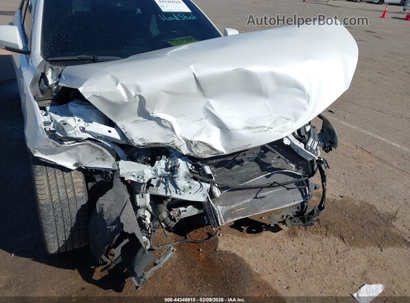 1G6DC5RK7N0133066 2022 CADILLAC CT4 White Դիմացի տեսք