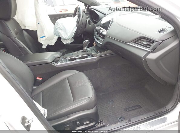 1G6DF5RK8N0106613 2022 CADILLAC CT4 White Front interior view