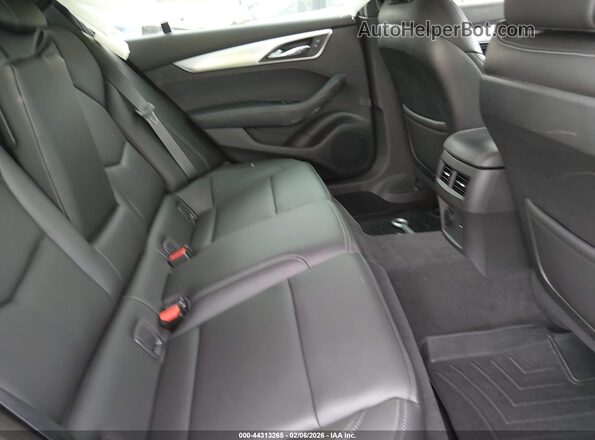 1G6DS5RK3P0139744 2023 CADILLAC CT5 Silver VIN կոդի պիտակի տեսք