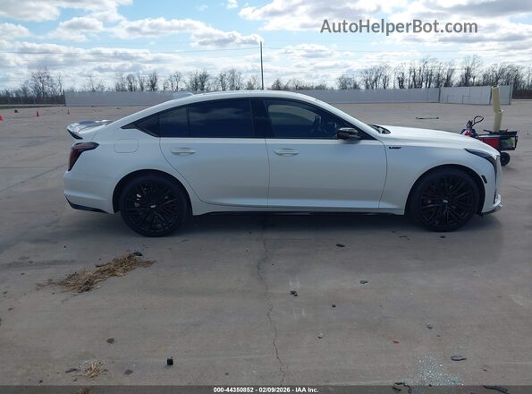 1G6DV5RW0S0108857 2025 CADILLAC CT5 White Vista interior trasera