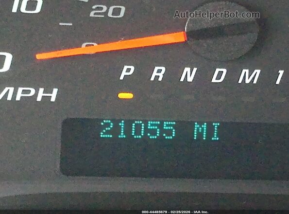 1GAWGEFFXG1315609 2016 CHEVROLET EXPRESS White Widok z przodu