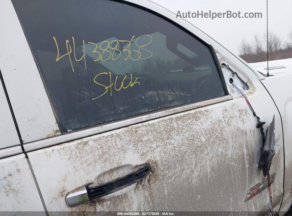 1GC1KWEY9JF214516 2018 CHEVROLET SILVERADO White Սալոնի դիմացի տեսք