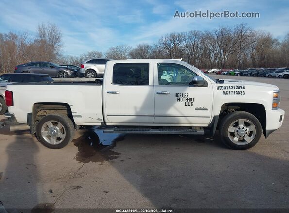 1GC1KXE84GF150058 2016 CHEVROLET SILVERADO White Rear interior view