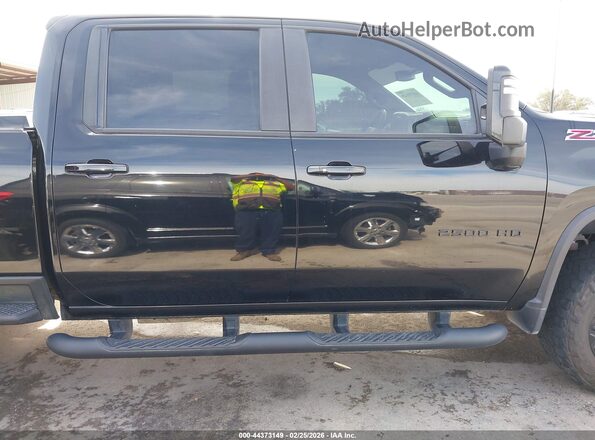 1GC1YPEY7NF140913 2022 CHEVROLET SILVERADO Black Вид задньої частини салону