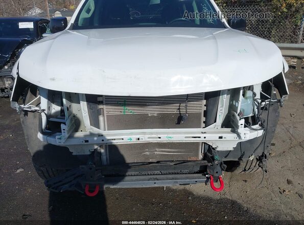 1GCGTCEN4J1114347 2018 CHEVROLET COLORADO White Widok z przodu
