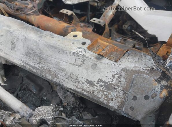 1GCPTBEK8T1170875 2026 CHEVROLET COLORADO White Widok komory silnika