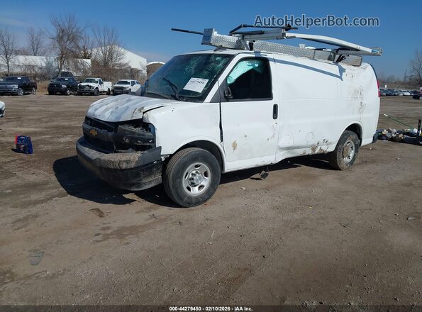 1GCWGAF78R1194316 2024 CHEVROLET EXPRESS White წინა მარცხენა ხედი სამი მეოთხედიდან