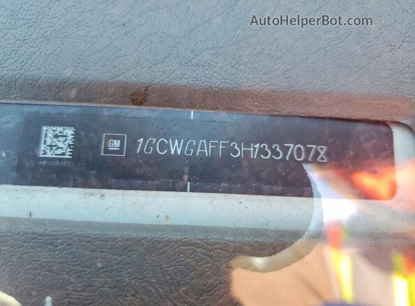 1GCWGAFF3H1337078 2017 CHEVROLET EXPRESS White Vista de la etiqueta del VIN