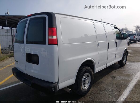 1GCWGAFFXG1239471 2016 CHEVROLET EXPRESS White უკანა მარჯვენა