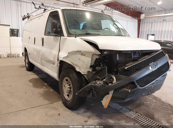 1GCWGAFG3L1270046 2020 CHEVROLET EXPRESS White Դիմացի տեսք