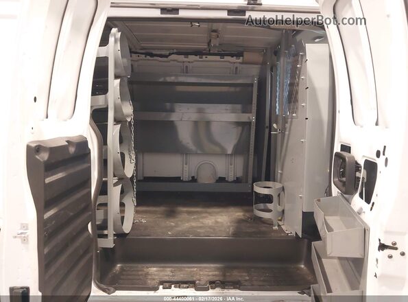 1GCWGAFG3L1270046 2020 CHEVROLET EXPRESS White VIN կոդի պիտակի տեսք