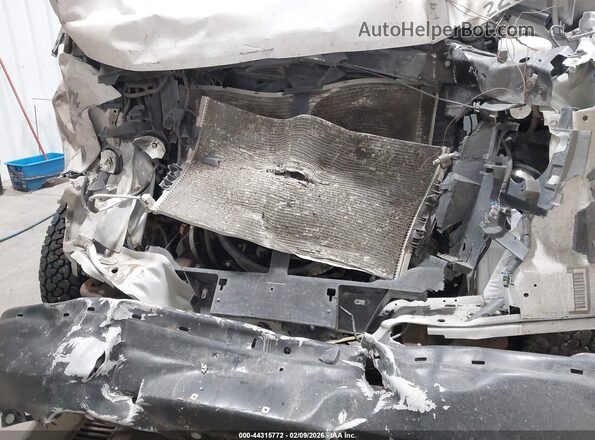 1GCWGAFP2N1284717 2022 CHEVROLET EXPRESS White უკანა ხედი
