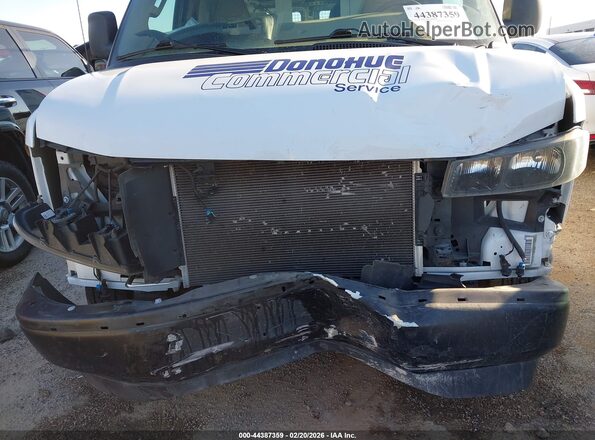 1GCWGAFP3P1184922 2023 CHEVROLET EXPRESS White Դիմացի տեսք
