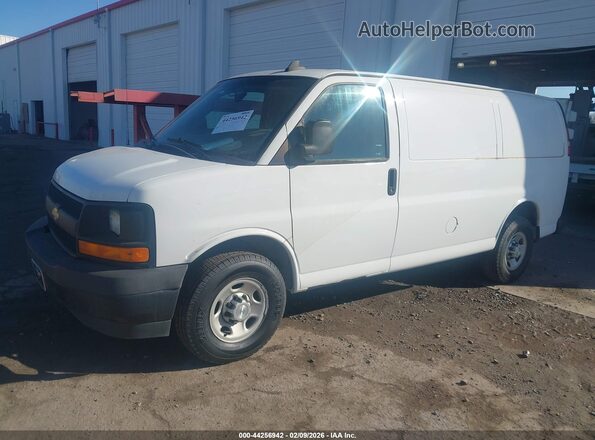 1GCZGGFG6H1348360 2017 CHEVROLET EXPRESS White Vista tres cuartos delantera izquierda