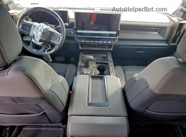 1GKB0RDC4RU110531 2024 GMC HUMMER White Dashboard view
