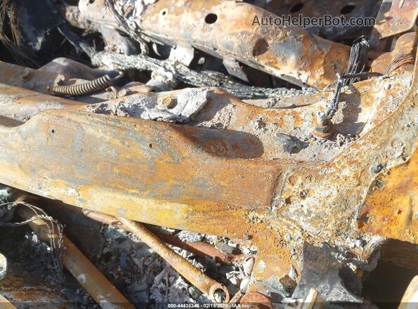 1GKS2BKC8LR255554 2020 GMC YUKON Серебряный Вид подкапотного пространства