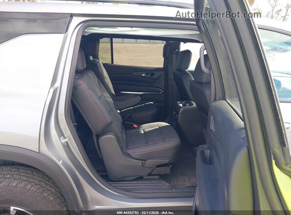 1GNEVJRS9SJ238550 2025 CHEVROLET TRAVERSE Silver 
