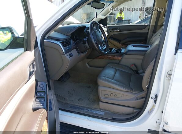 1GNSCCKC9HR112223 2017 CHEVROLET TAHOE White წინა სალონის ხედი