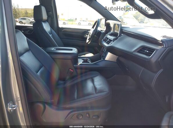 1GNSCCKD2NR302725 2022 CHEVROLET SUBURBAN Gray წინა სალონის ხედი