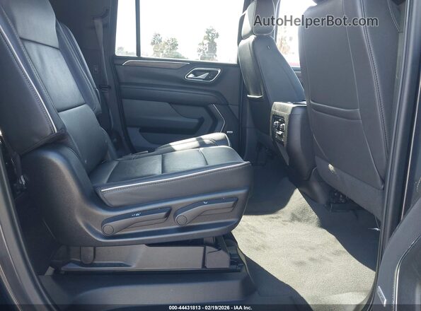 1GNSCFKD1PR135729 2023 CHEVROLET SUBURBAN Black Widok naklejki z numerem VIN