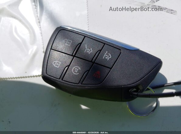 1GNSCFKD7PR377697 2023 CHEVROLET SUBURBAN Green Widok deski rozdzielczej