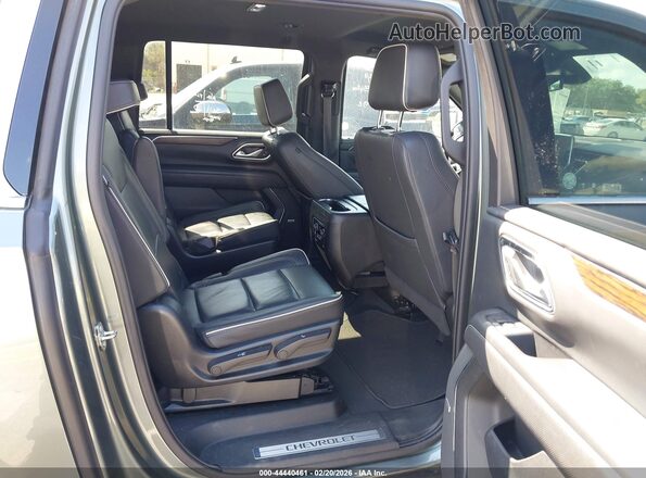 1GNSCFKD7PR377697 2023 CHEVROLET SUBURBAN Green Widok naklejki z numerem VIN
