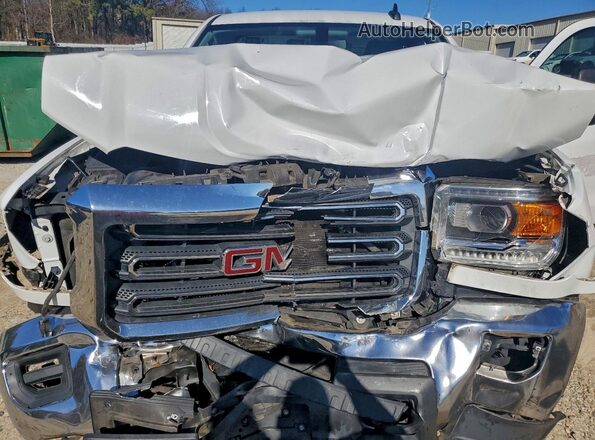 1GT01REG9HZ282136 2017 GMC SIERRA White Вид задньої частини салону