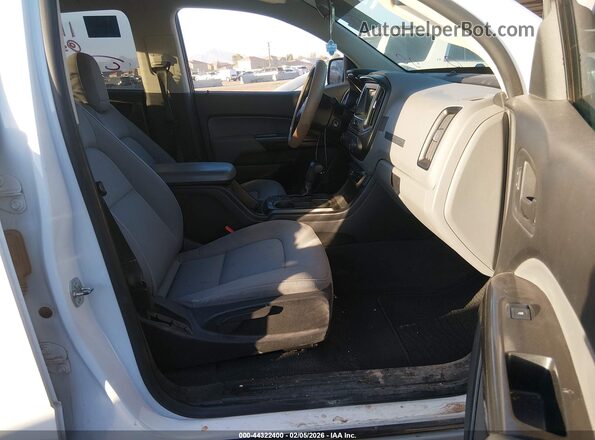 1GTG5BEA2M1268545 2021 GMC CANYON Бирюзовый Вид салона спереди