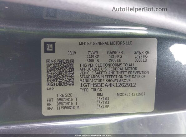 1GTH5BEA4K1262912 2019 GMC CANYON Green Vista del compartimento del motor