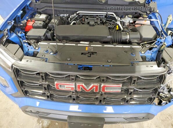 1GTP2BEK0T1140627 2026 GMC CANYON Blue Սալոնի հետևի տեսք