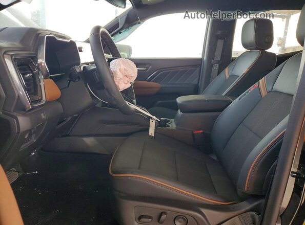 1GTP2DEK6S1201604 2025 GMC CANYON Black Widok wnętrza z przodu