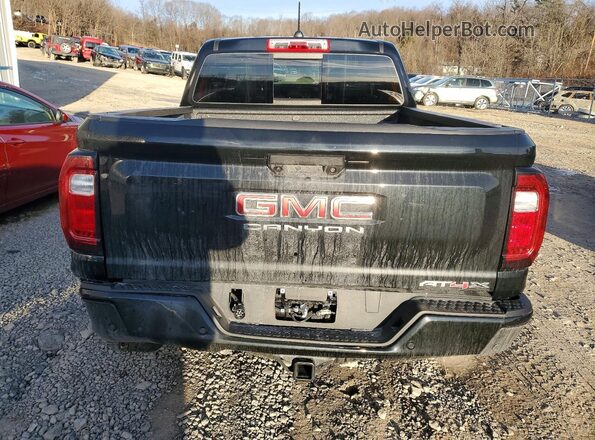 1GTP2EEKXT1127157 2026 GMC CANYON Black Հետևի տեսք
