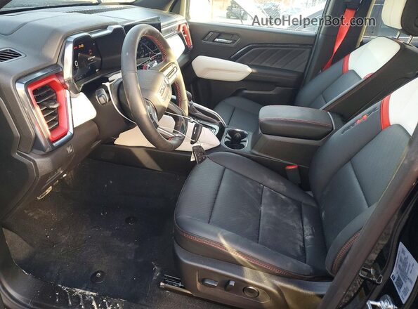 1GTP2EEKXT1127157 2026 GMC CANYON Black Սալոնի դիմացի տեսք