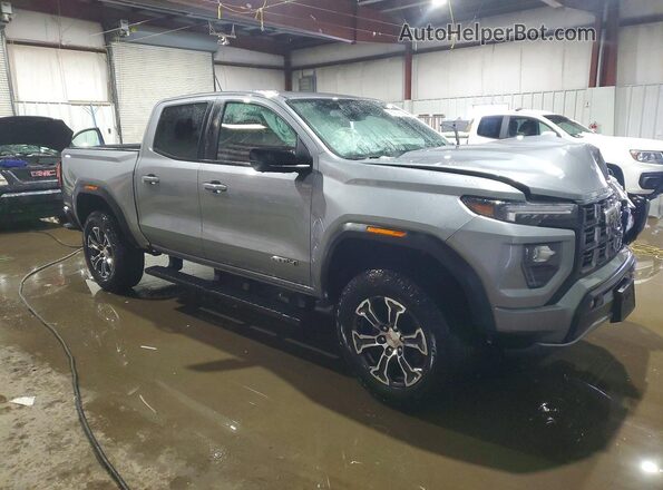 1GTP6DEK3P1153538 2023 GMC CANYON Серебряный Передняя правая четверть