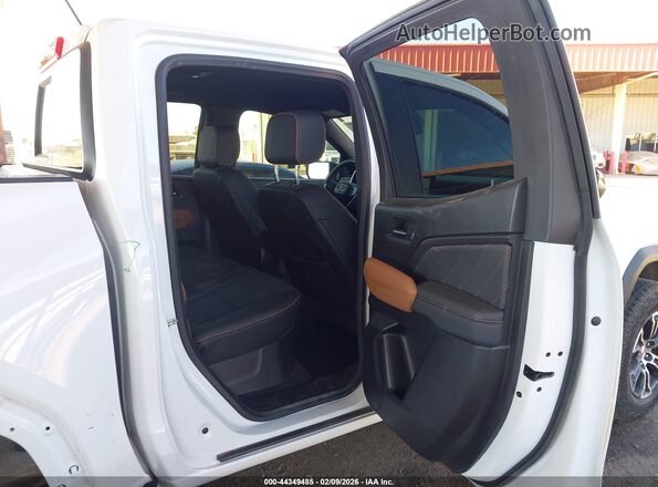 1GTP6DEK8R1237860 2024 GMC CANYON White VIN კოდის სტიკერის ხედი