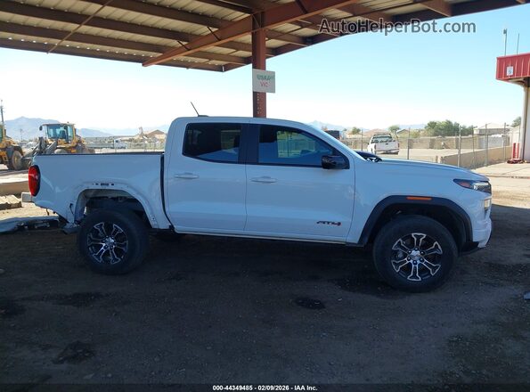 1GTP6DEK8R1237860 2024 GMC CANYON White სალონის 360-გრადუსიანი ხედი