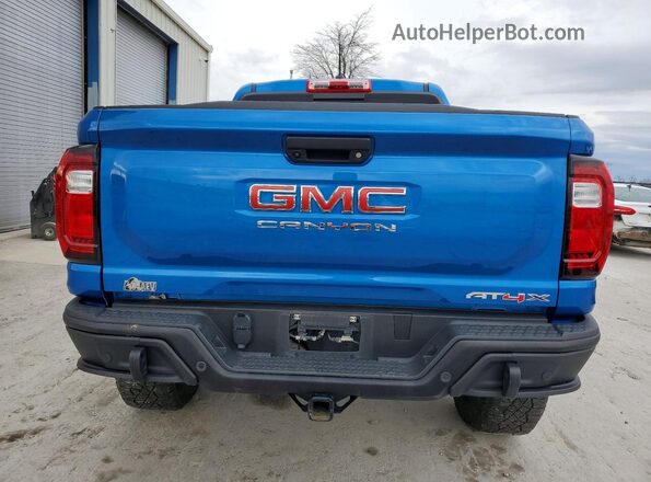 1GTP6EEK5R1230788 2024 GMC CANYON Blue Вид ззаду