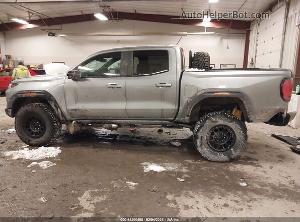 1GTP6EEKXR1113708 2024 GMC CANYON Gray Панорамний вид салону 360°