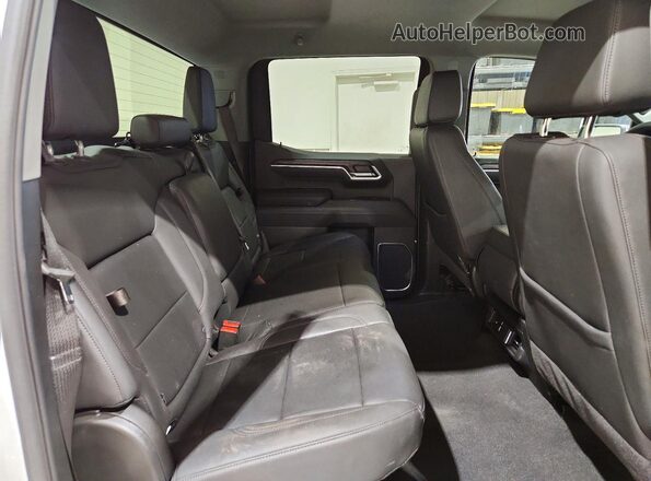 1GTPHDED8SZ283434 2025 GMC SIERRA White Вид задніх сидінь