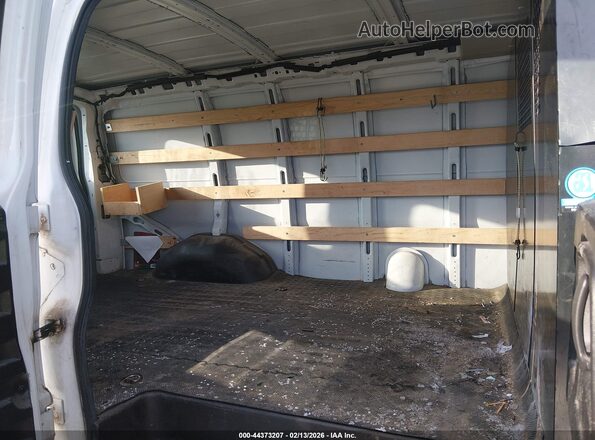 1GTW7AF72M1254793 2021 GMC SAVANA CARGO White Widok naklejki z numerem VIN