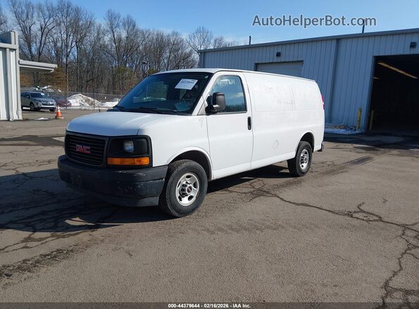 1GTW7AFF7H1338797 2017 GMC SAVANA 2500 White Przód lewy