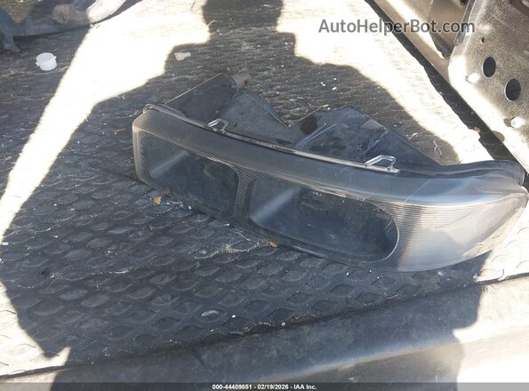 1GTW7AFG6K1367398 2019 GMC SAVANA 2500 White Вид щитка приладів