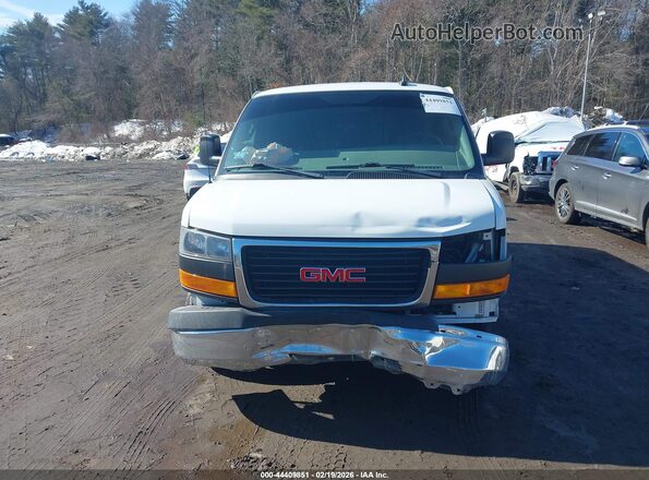 1GTW7AFG6K1367398 2019 GMC SAVANA 2500 White Вид задньої частини салону