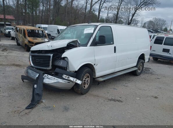 1GTW7AFG6L1180907 2020 GMC SAVANA CARGO Белый Передняя левая четверть