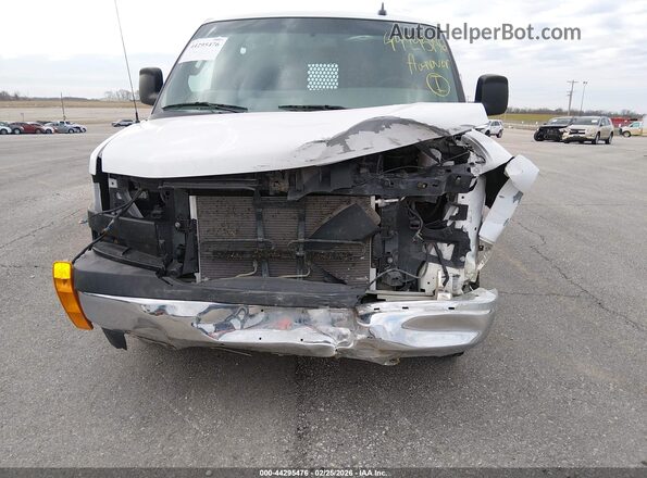 1GTW7AFG8K1294549 2019 GMC SAVANA 2500 Белый Вид спереди