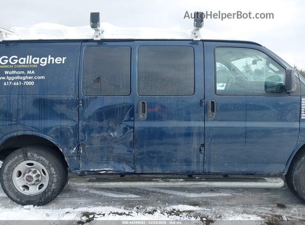 1GTW7AFP2N1157658 2022 GMC SAVANA CARGO Blue Rear interior view